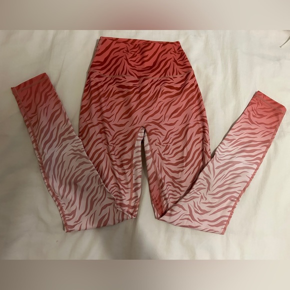 Custom made red and white zebra gym leggings - Picture 1 of 3